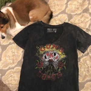 Graphic tee with cutouts 🎸